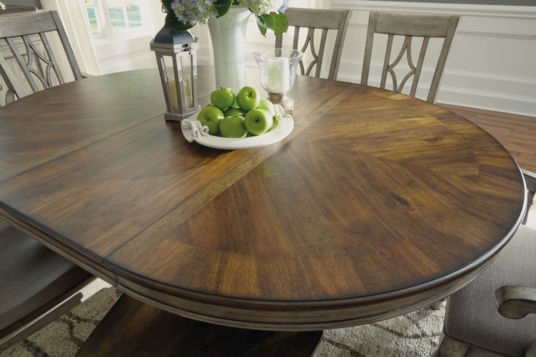 Plymouth - Round Table