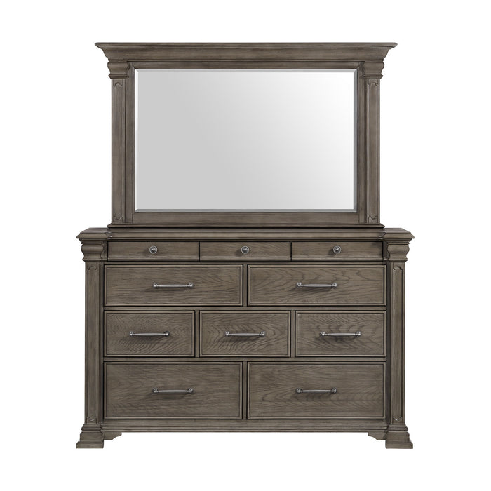 Kings Court - 10-Drawer Dresser