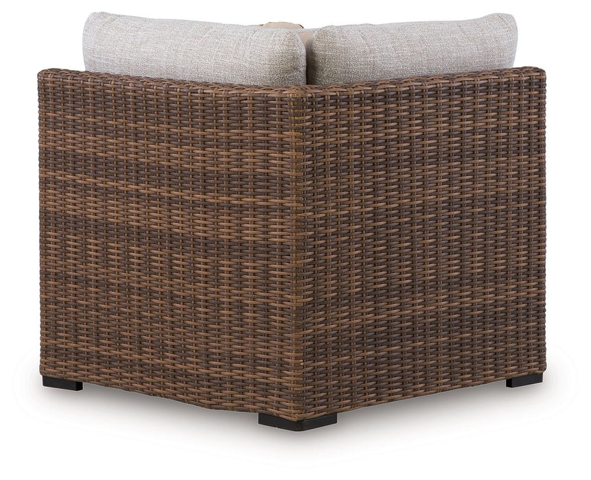 Dolan Creek - Corner With Cushion - Beige / Brown