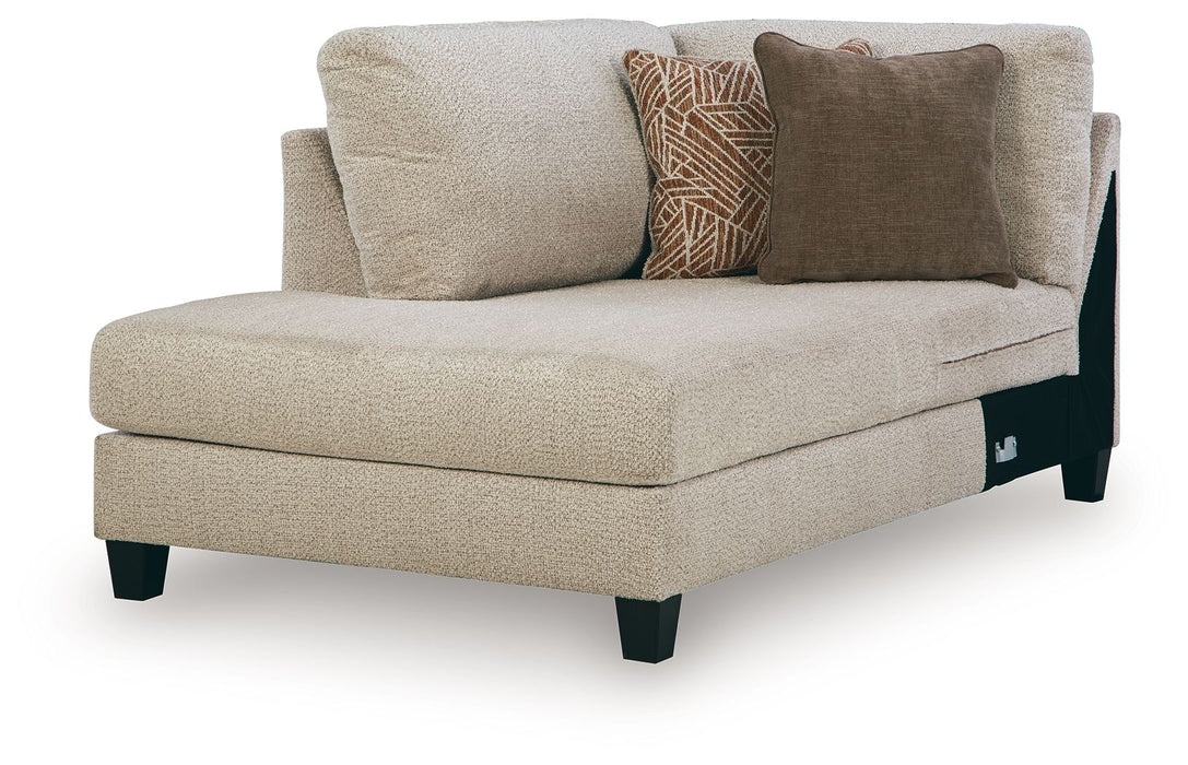 Steelwater Retreat - LAF Corner Chaise - Latte