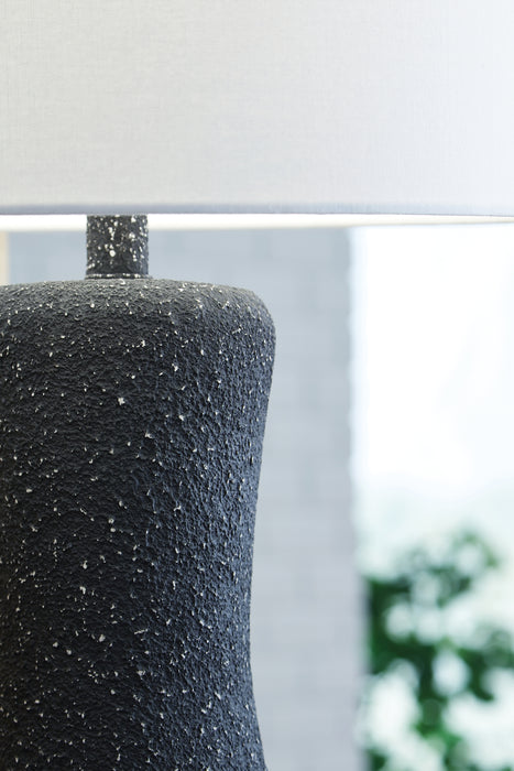 Maykins Metal Table Lamp (1/CN)