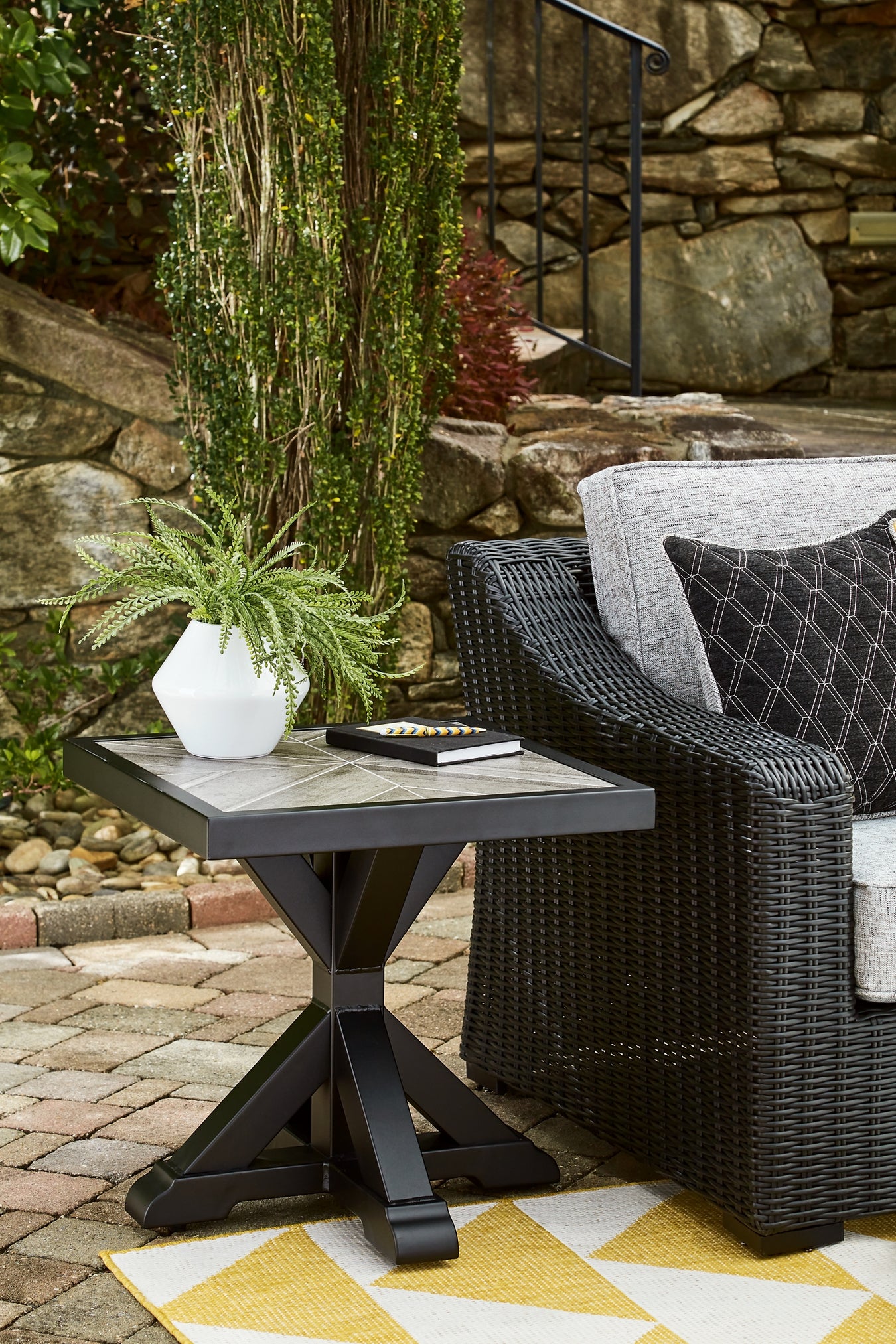 Outdoor Furniture > Outdoor Occasional Tables